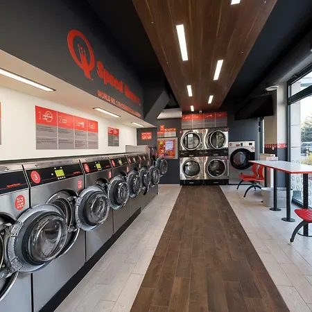 Raya Mansion Apartman *