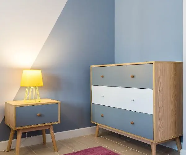 Raya Mansion Apartman *