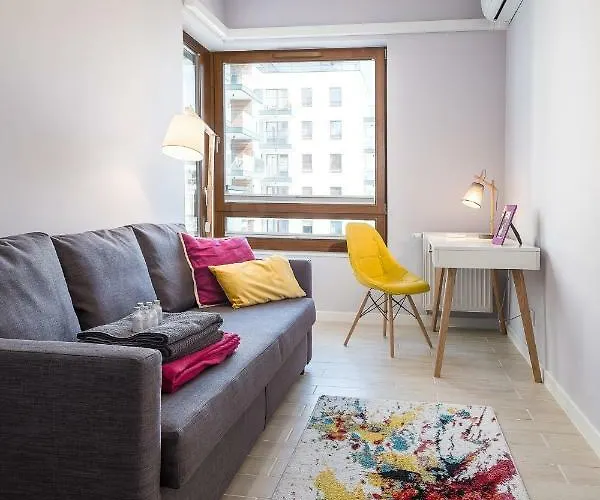 Raya Mansion * وارسو